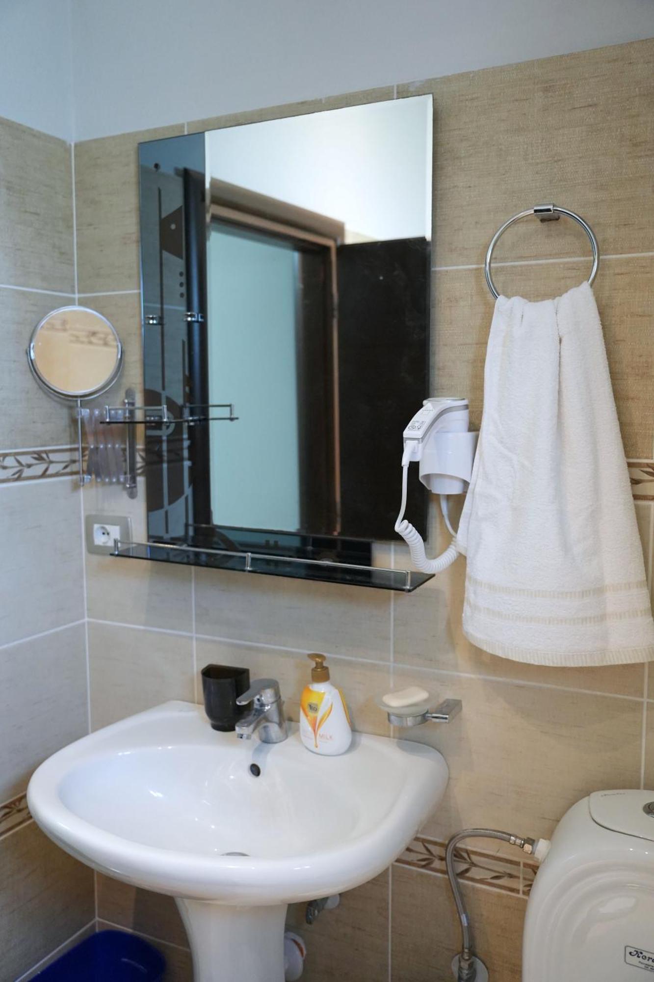 Apartament Duzgo Гирокастра Экстерьер фото